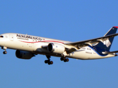 Rayo impacta avión de Aeroméxico; aterriza sin contratiempo en AICM
