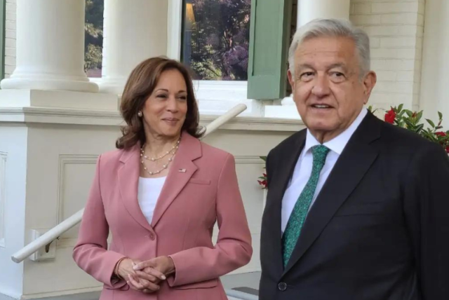 AMLO Kamala