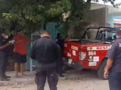 Rescatan a mujer, cayó sobre una varilla mientras bajaba zapotes