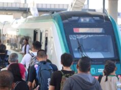 Pasajeros del Tren Maya quedan varados cuatro horas y mejor se van en camión Caro y mal servicio de transporte